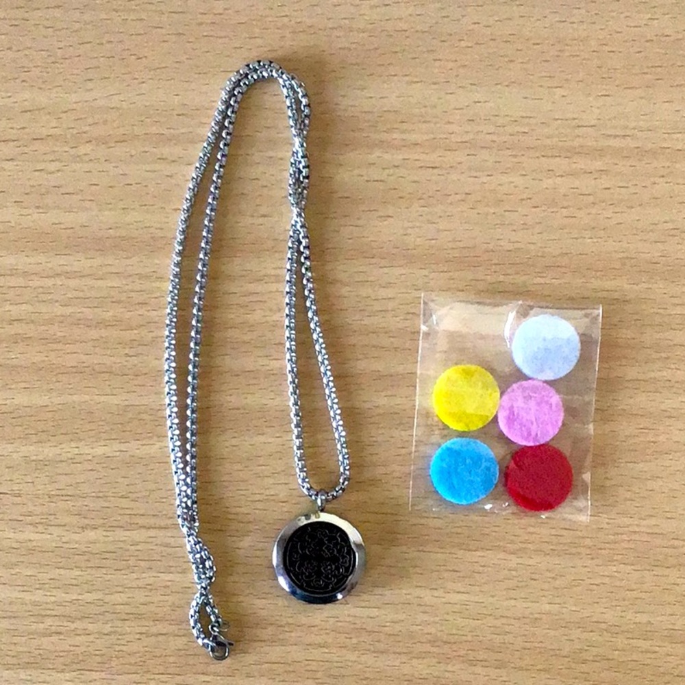 Essential oil diffuser necklace